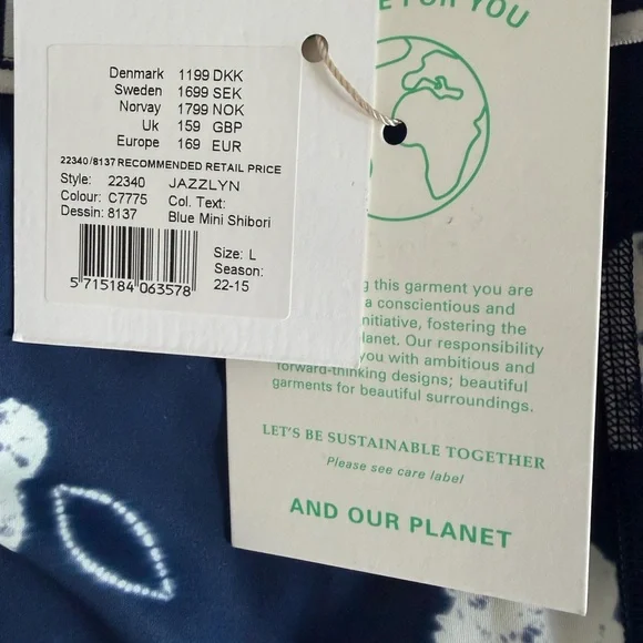 Baum und Pferdgarten Blue Floral Women's stretch Leggings NWT Size L - Picture 4 of 4